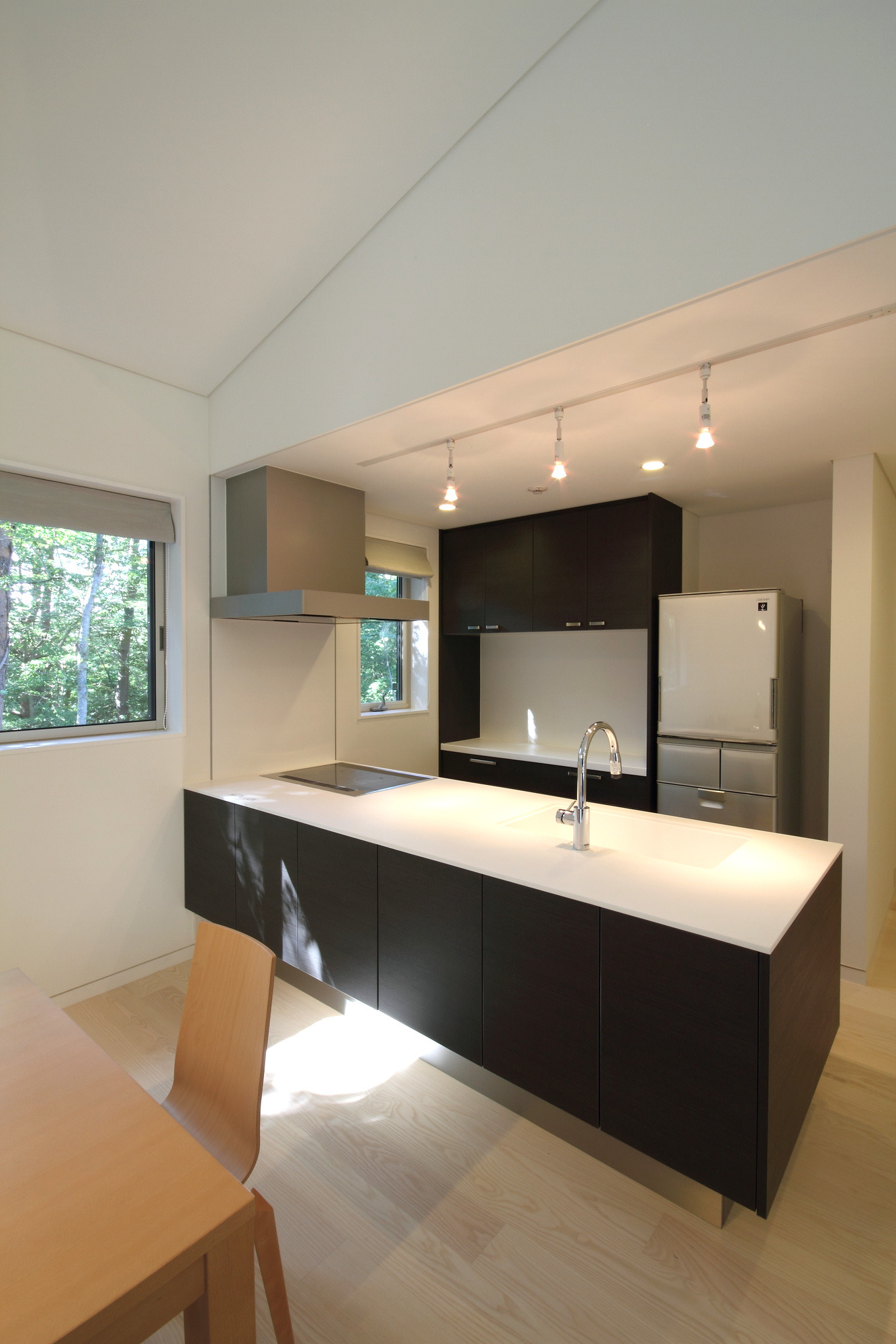 富士山下的木质别墅——自然与舒适的完美融合-33