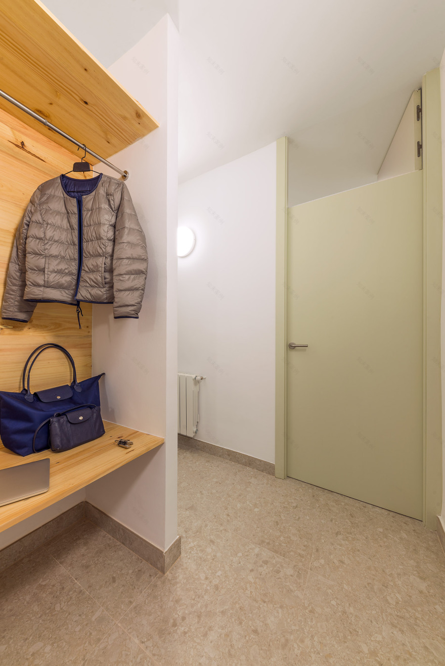 历史中心公寓的现代翻新-42