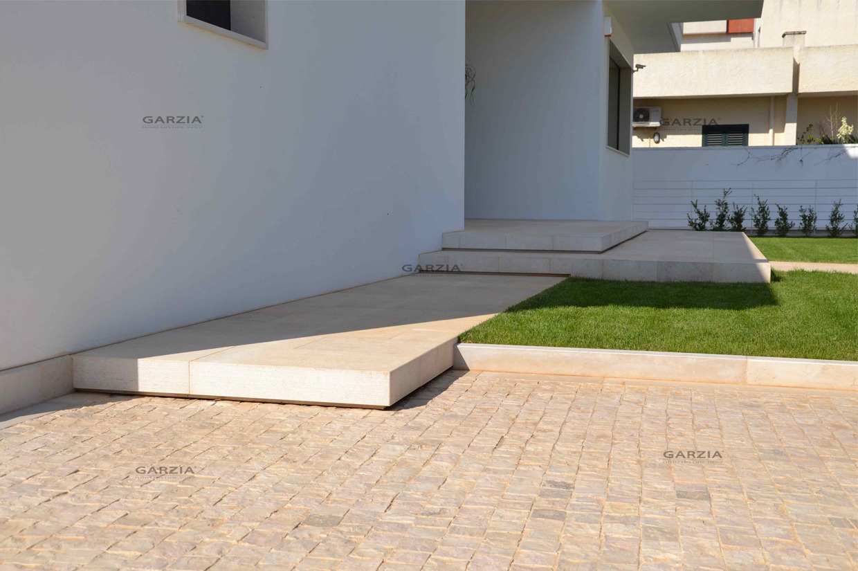 现代家居的石头魅力——意大利单家庭住宅设计-15