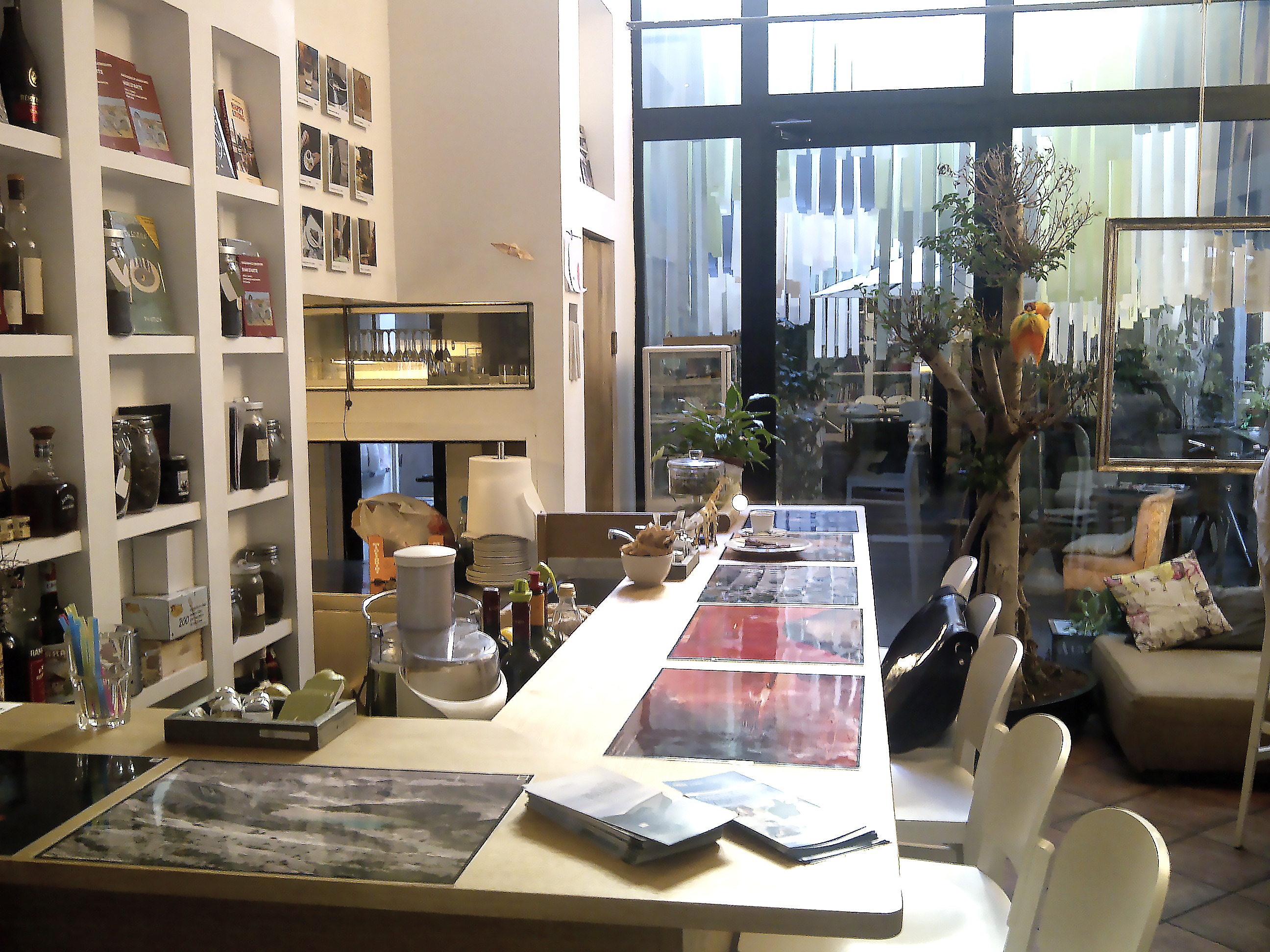 BRAC Libreria con Ristorante vegetariano 素食餐厅历史建筑改造-7