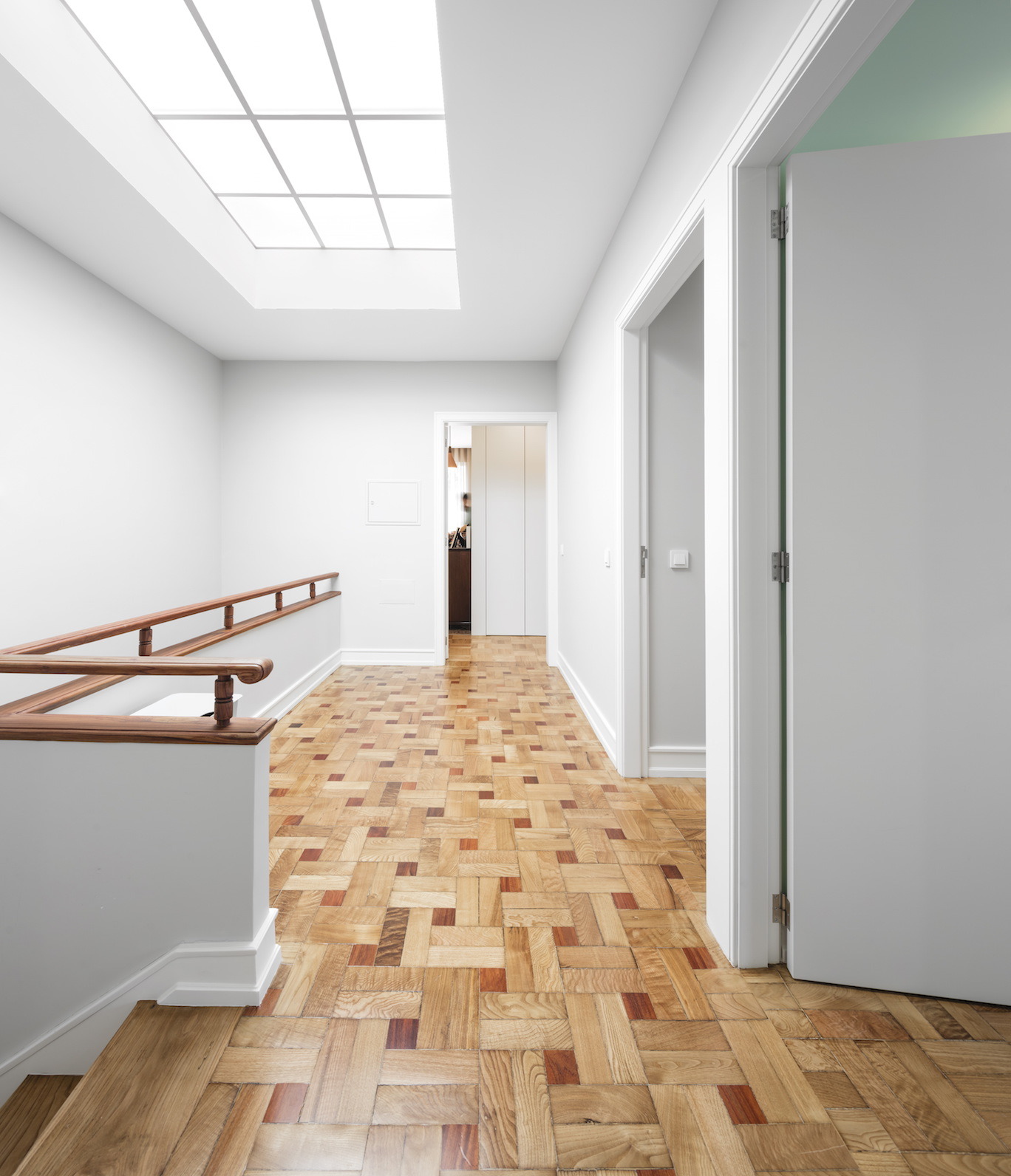 色彩点亮生活，翻新打造现代宜居空间-30