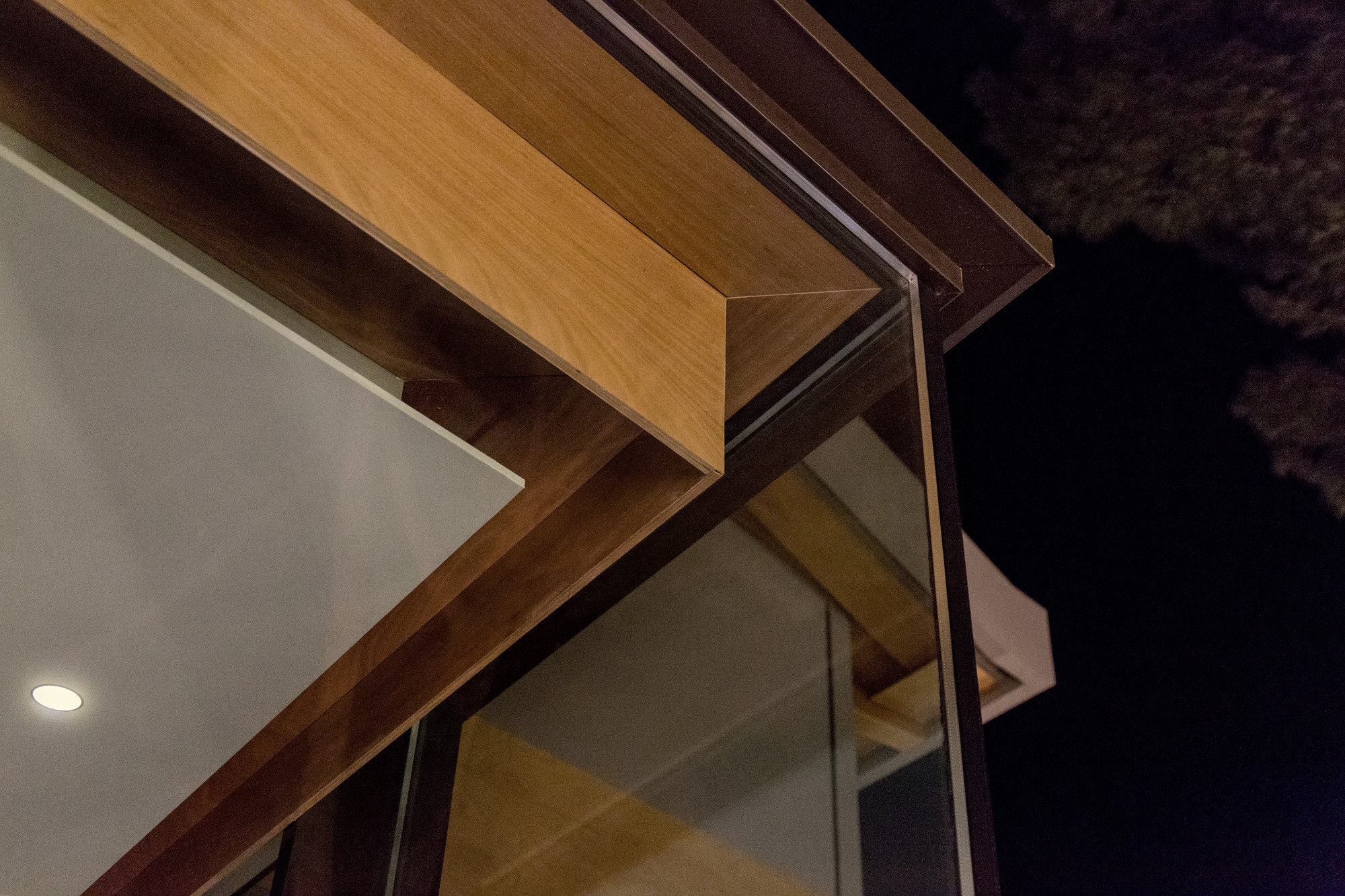 古宅新生,餐饮空间与历史文化的完美融合-32