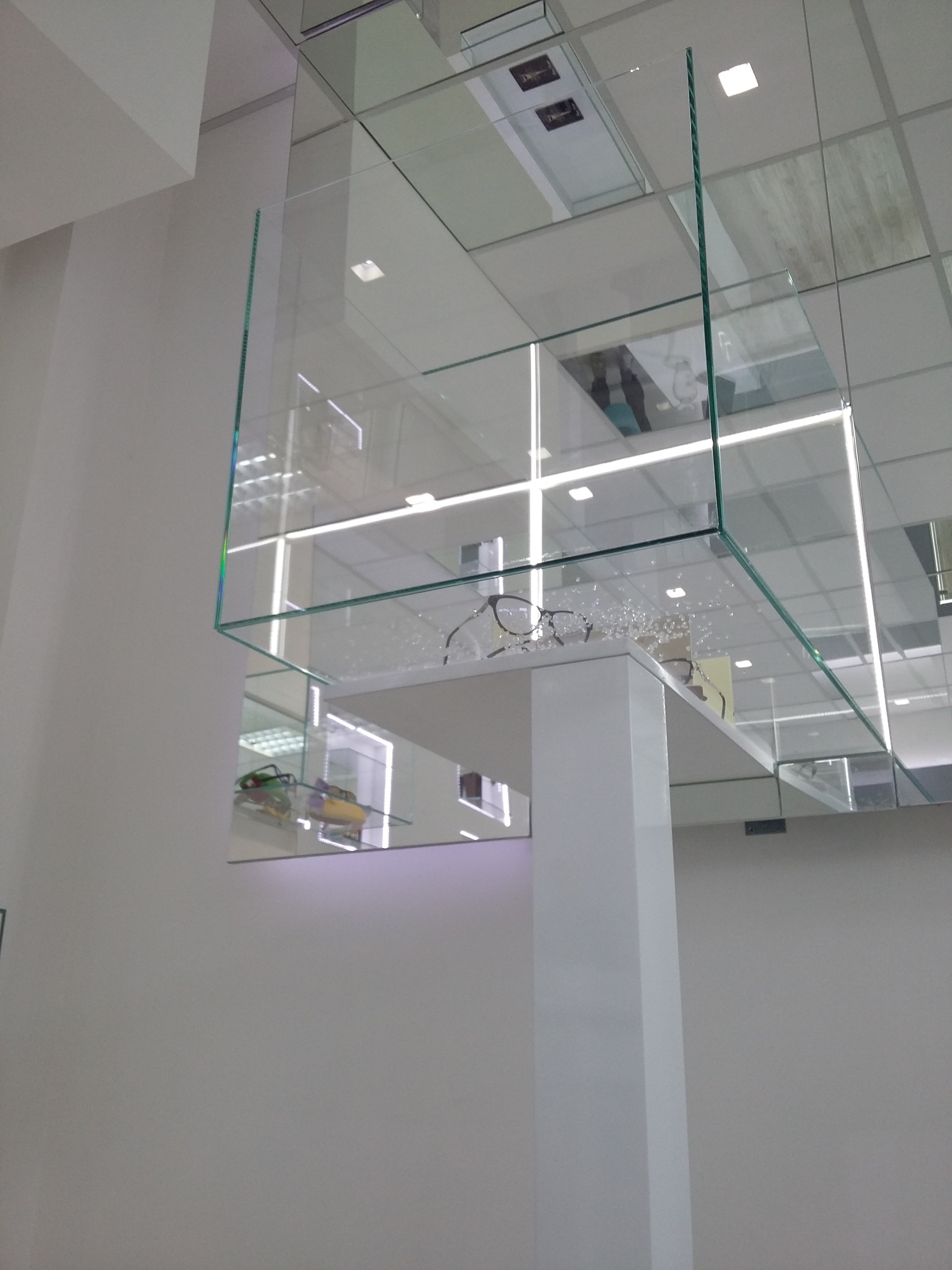 时尚眼镜仓库"Ottica Fashion"室内设计-11