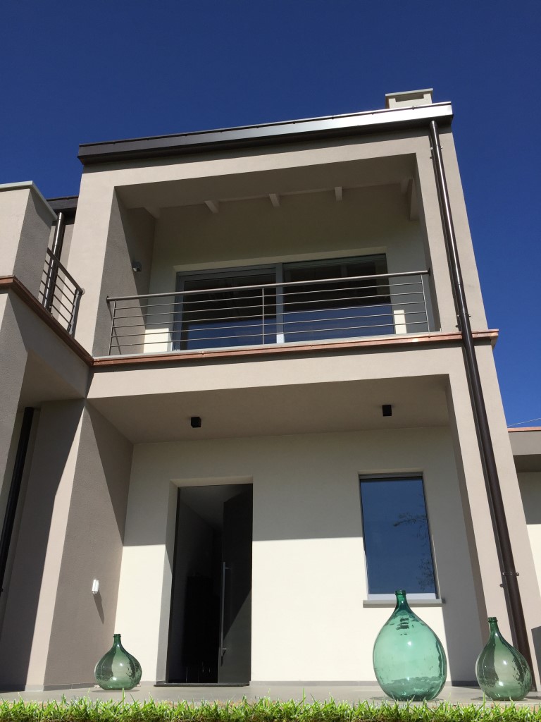 2015 年完工的单家庭住宅设计案例-0