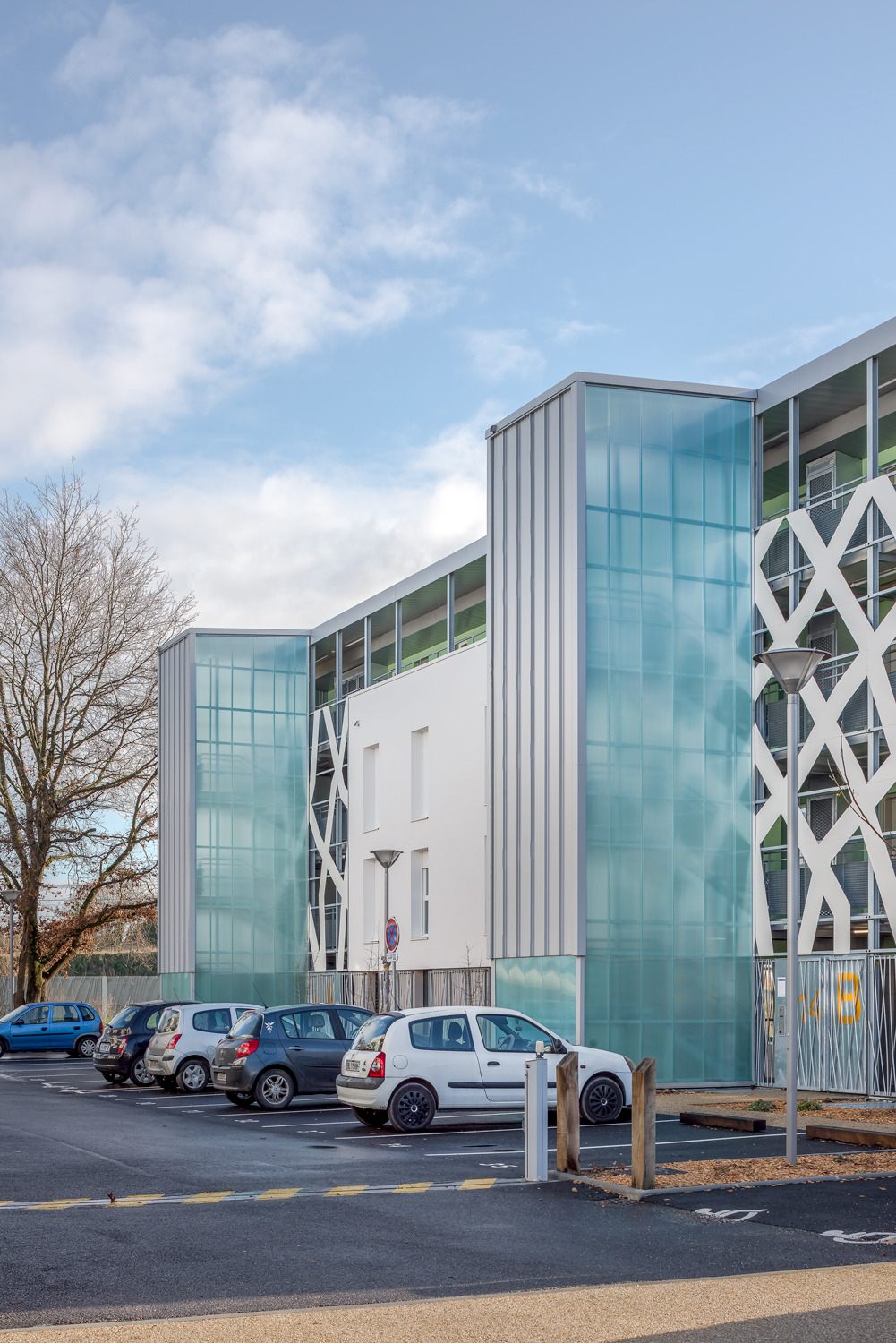 2018 年完工的 Les Erables 公寓设计展现独特魅力-22