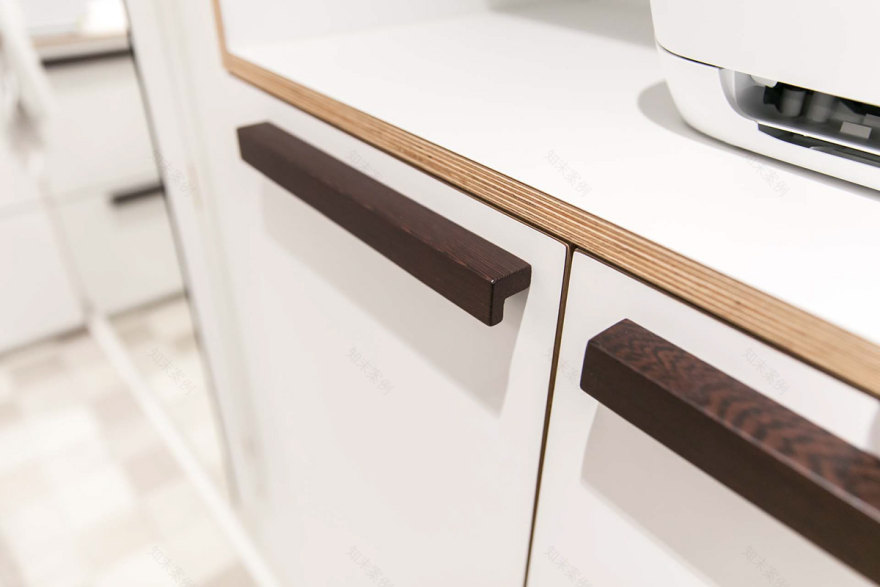 翻新老建筑,打造温馨专业足病诊疗空间-25