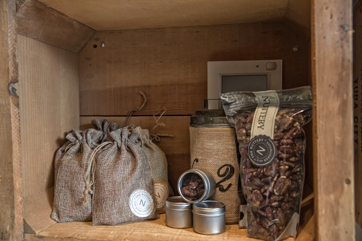 纽约The Nuttery零售食品商店-9