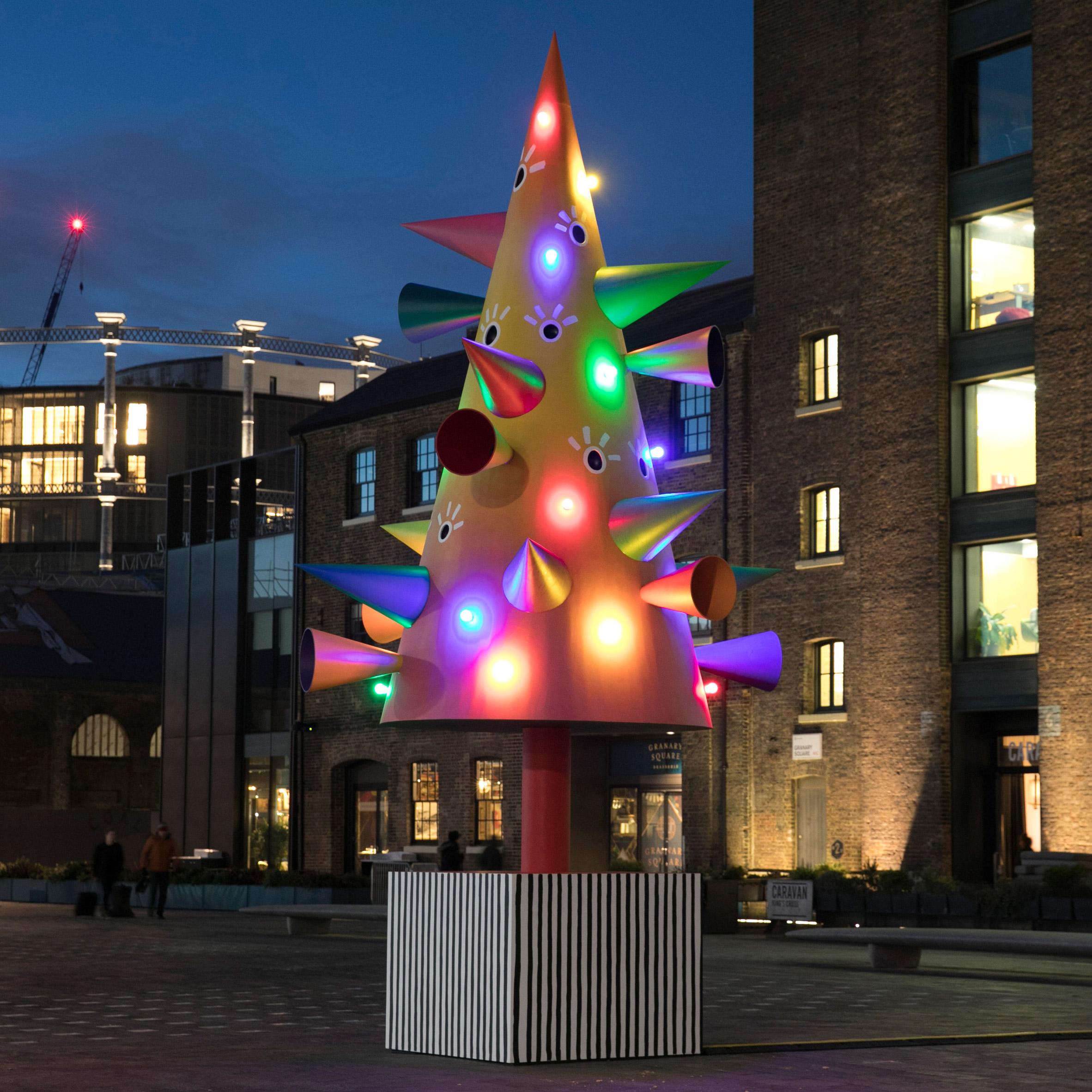 创意无限!2017 年十大独特圣诞树设计-18