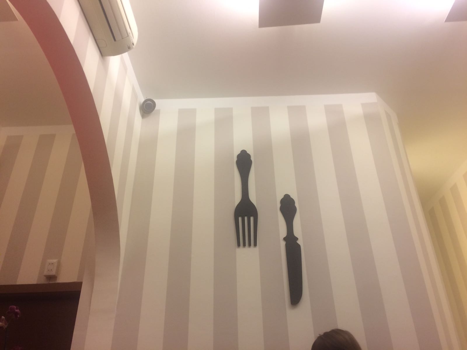 意式风情咖啡馆,品味独特设计魅力-11