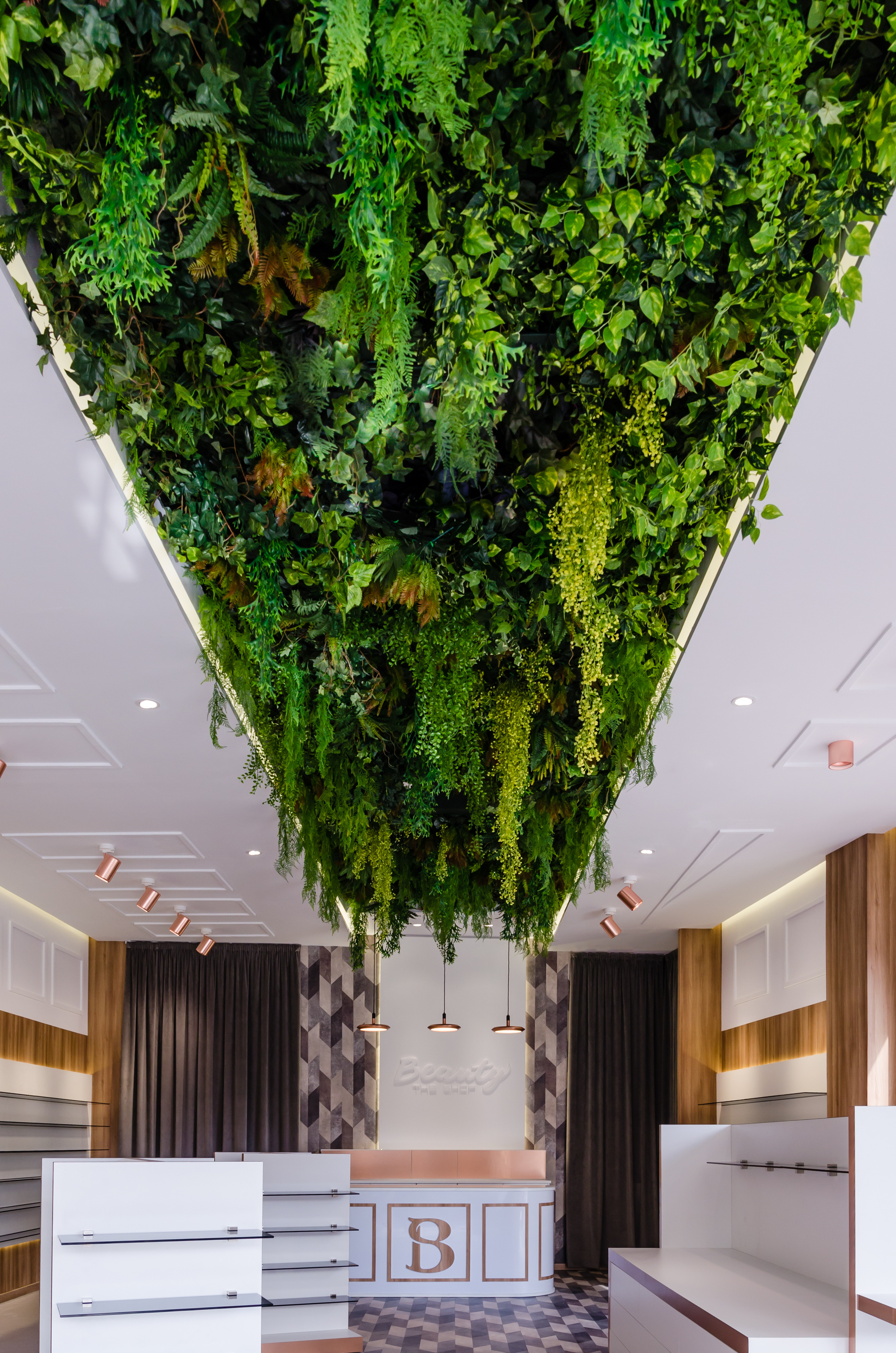 精致香氛护肤品店的永恒魅力-15