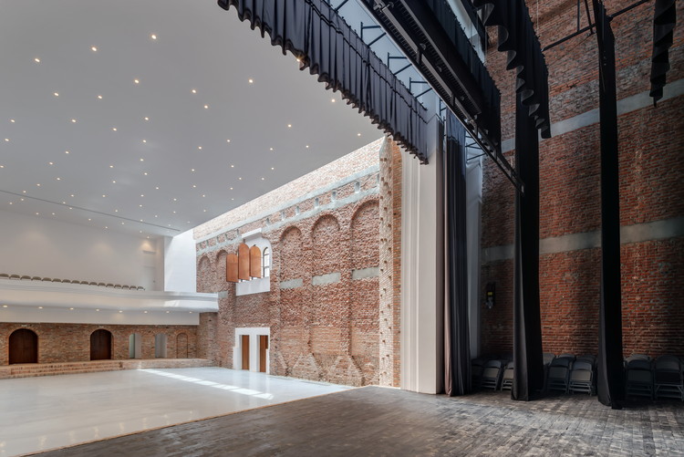 罗马尼亚布拉伊文化宫修复重生-2