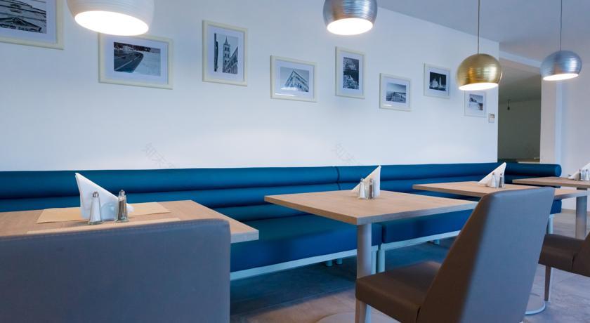 2016 年新建海滨酒店 Petrčane | 现代风格与海景的完美融合-9