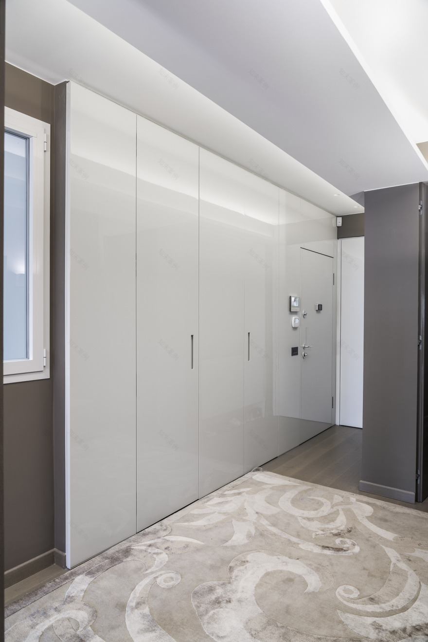 蒙特卡洛海景公寓的翻新之旅-23