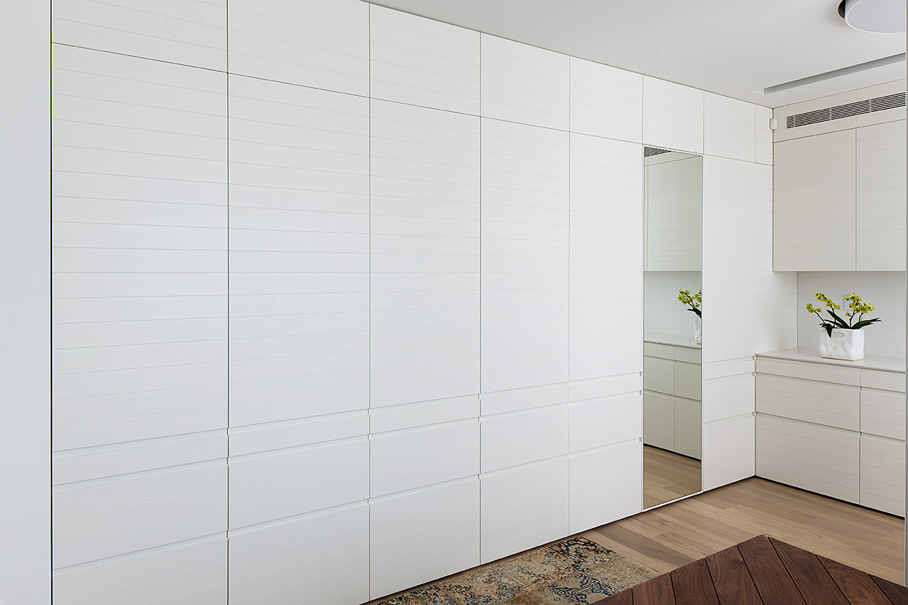 双层玻璃墙的整形诊所-10