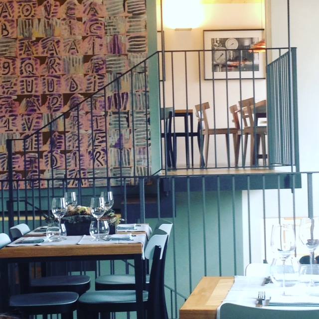 意大利百年酒厂变身复古咖啡馆-44