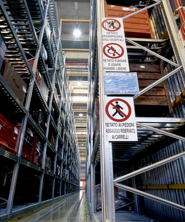 FCA 集团-- 米拉菲奥里工厂摄影项目-17