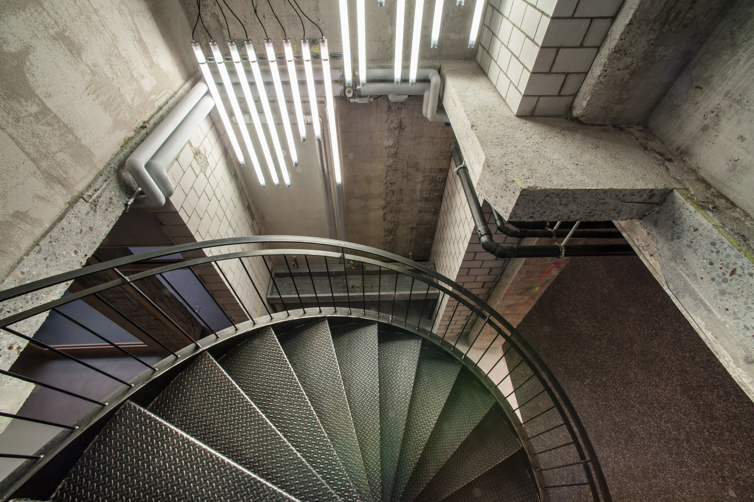 巴尔博亚酒吧健身房-19