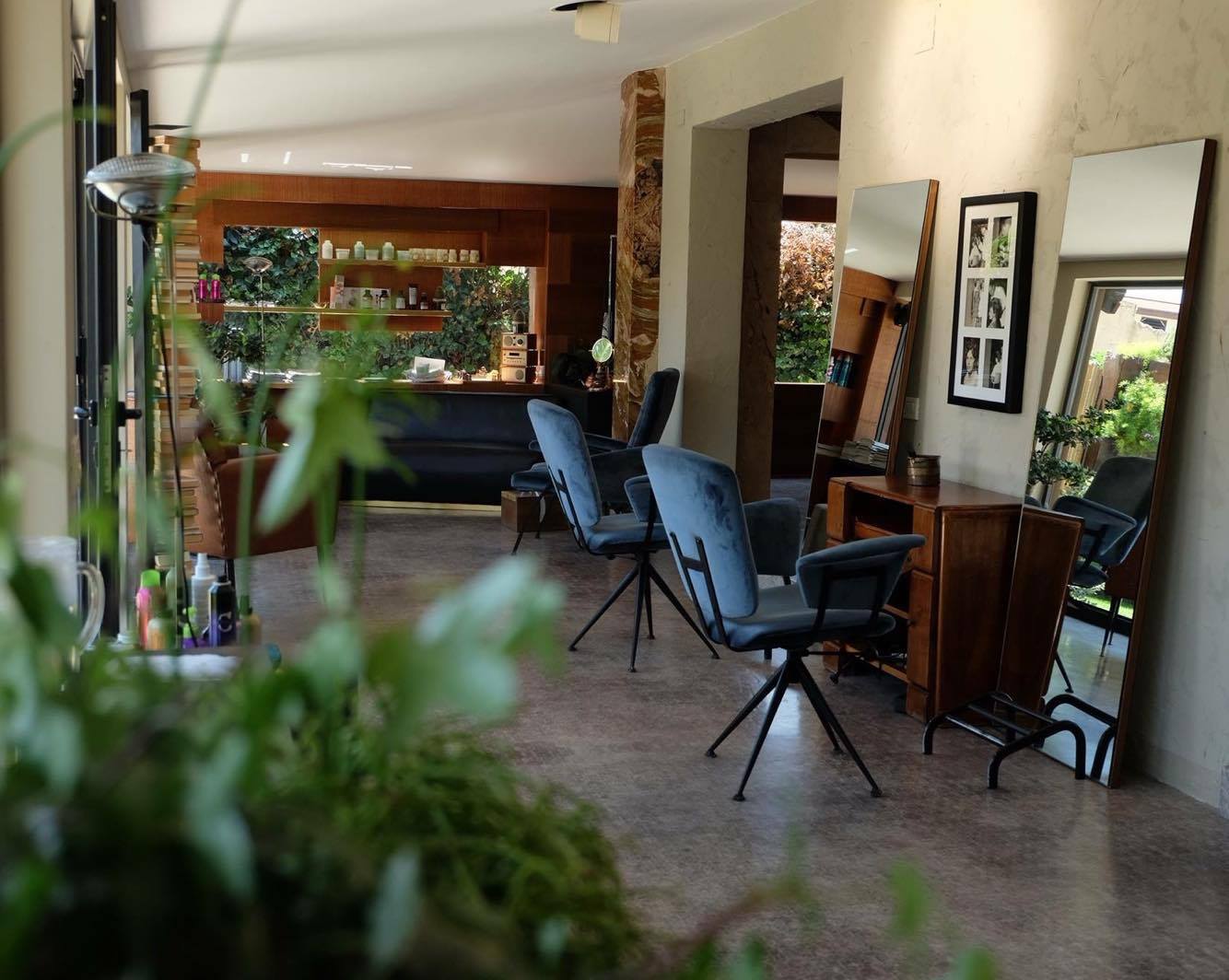 温暖优雅的意大利沙龙设计-0