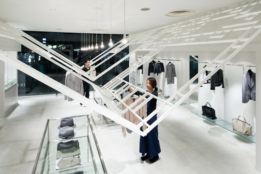 日本 LARA 品牌三店设计各异，年轻女性购物新体验-21