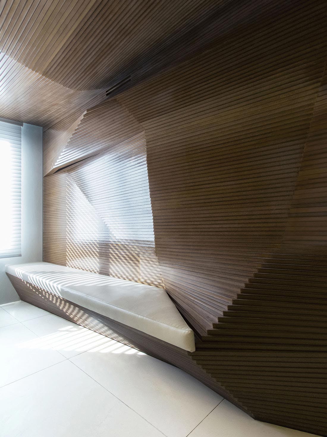 Tehran 诊所的温馨室内设计-0