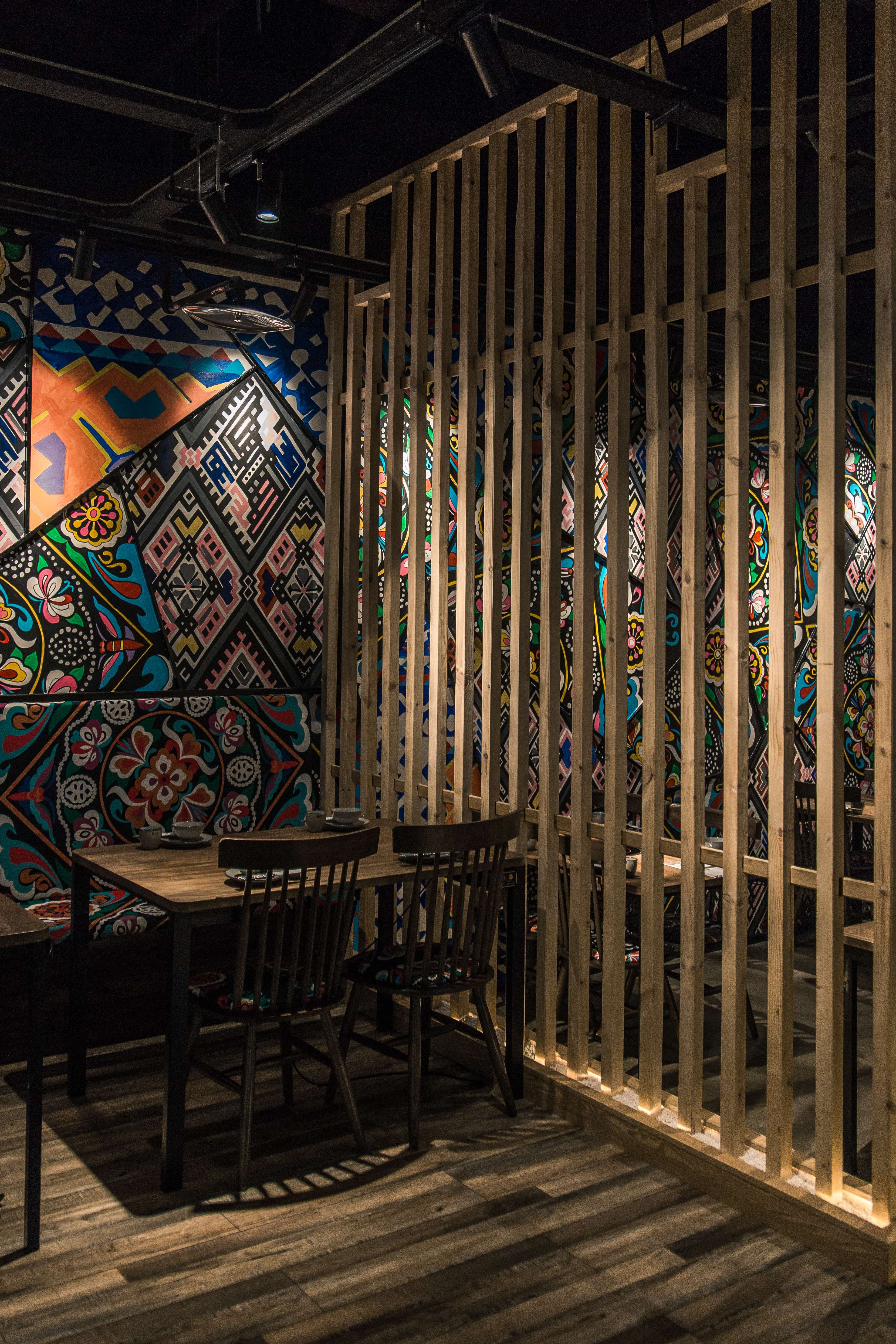 苗厨 时尚民族风餐厅二店-13