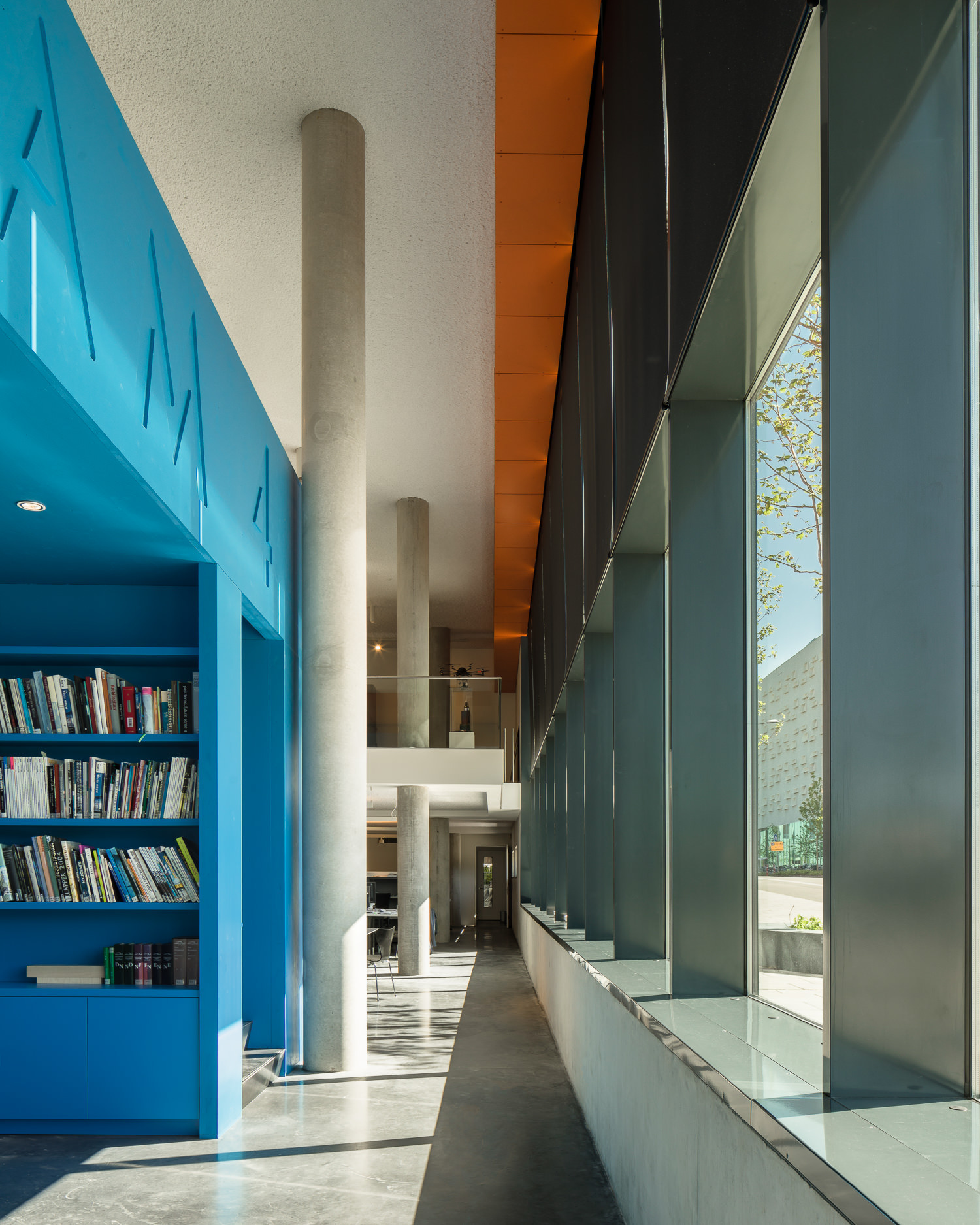 城市更新之作 | 公共空间与建筑的完美融合-17