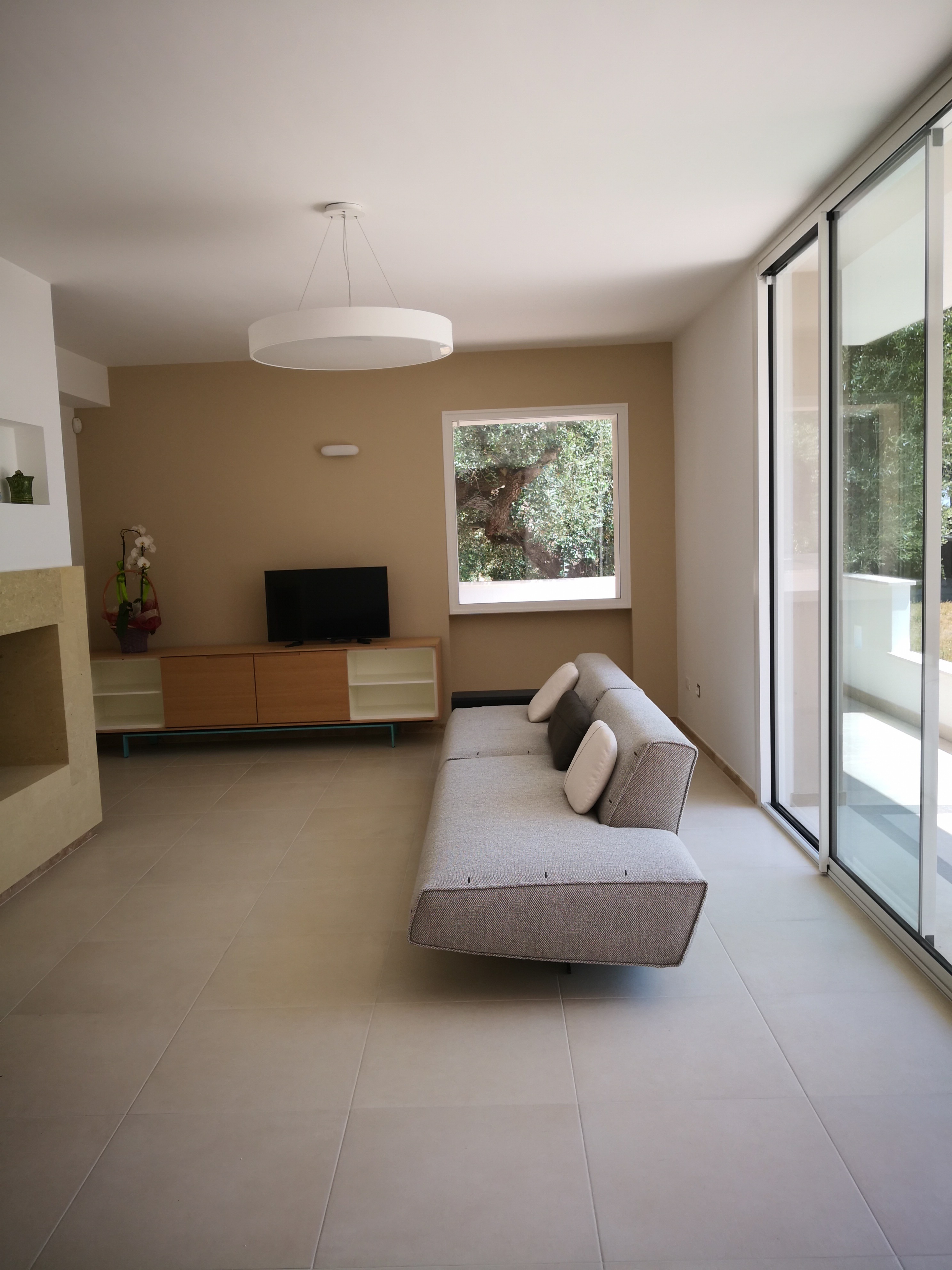 2018 年私人住宅室内设计案例 | 混凝土加固的现代之家-8