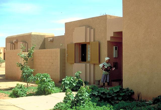 融合本土风格的摩洛哥矿工村庄设计-7