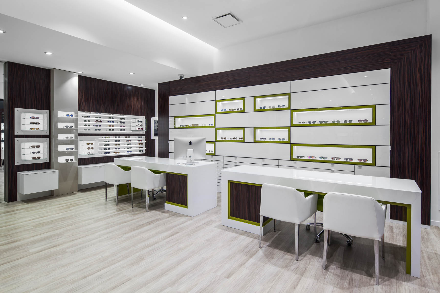 光学商店改造中的摄影艺术-33