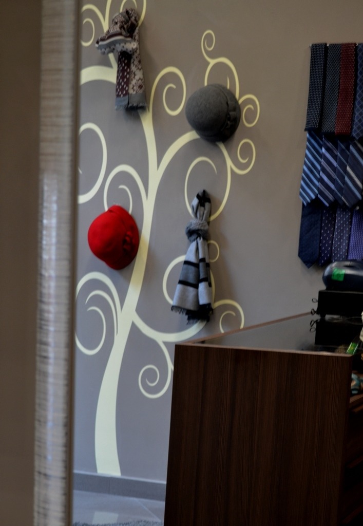 简约优雅的"La Cravatta"商店设计-7