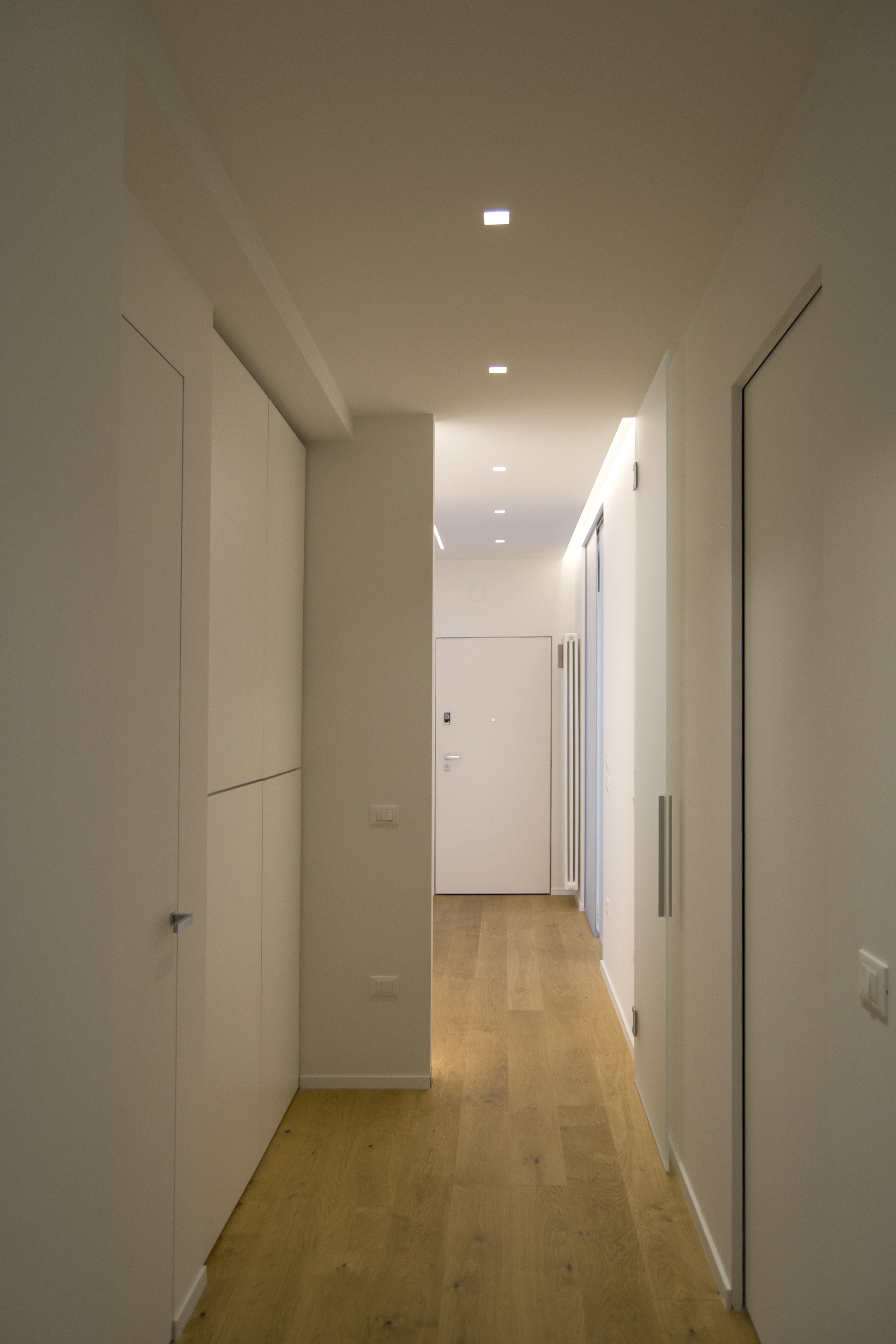 2018 年意大利佩斯卡拉公寓翻新设计-1