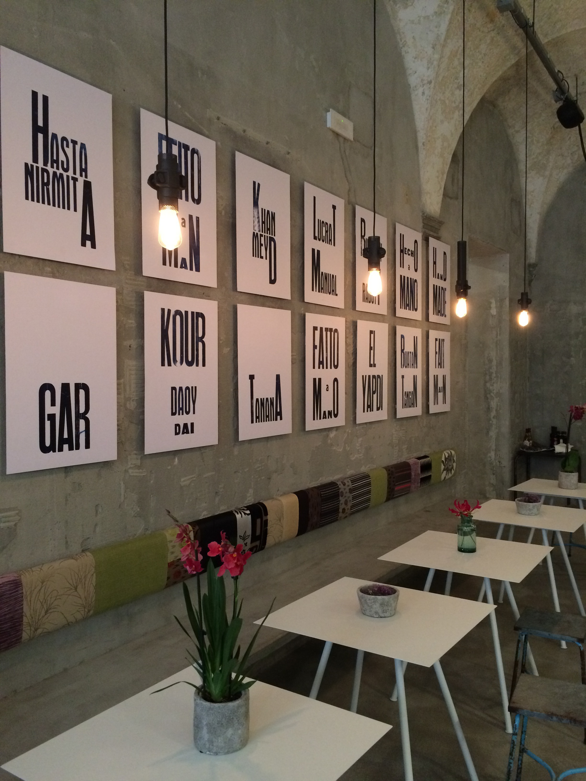 复古韵味与现代设计共融的餐厅空间-57