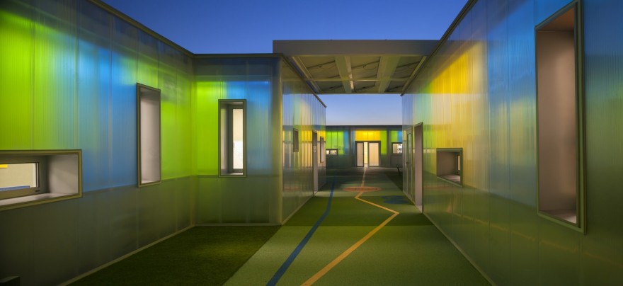 加州双层玻璃校园建筑设计-20