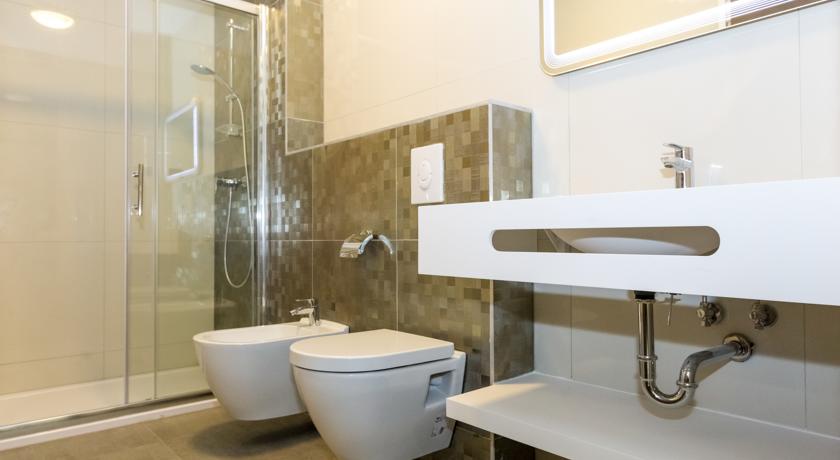 2016 年新建海滨酒店 Petrčane | 现代风格与海景的完美融合-19