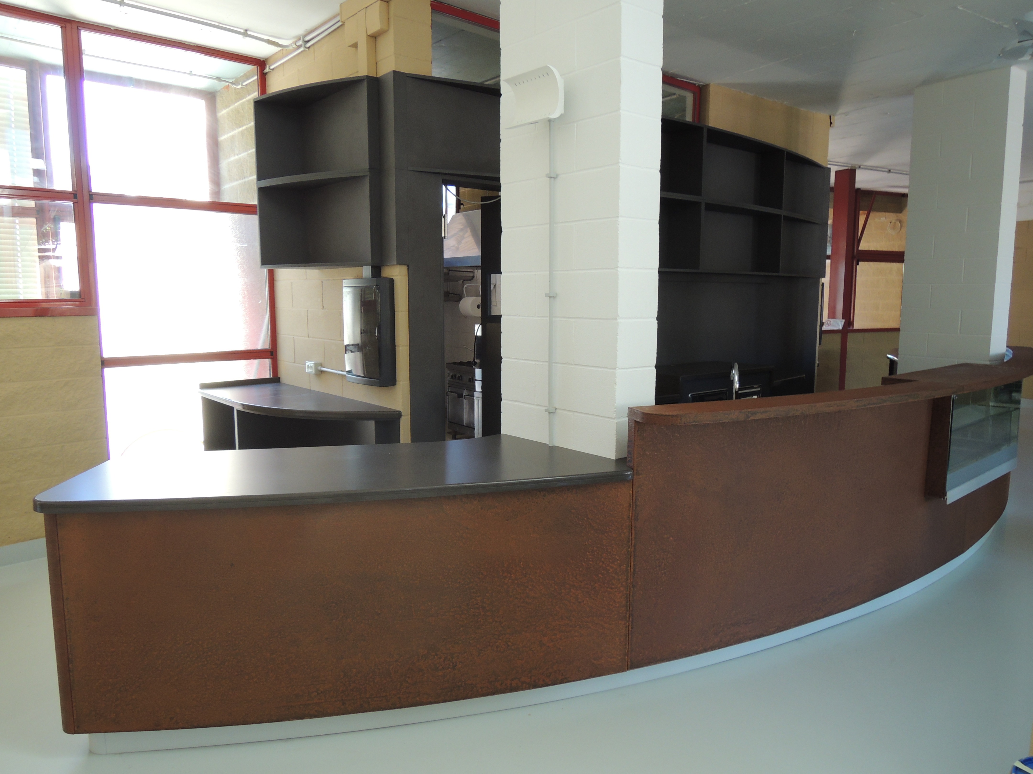 运动中心“L.Merigliano”翻新俱乐部会所,打造休闲聚会空间-3