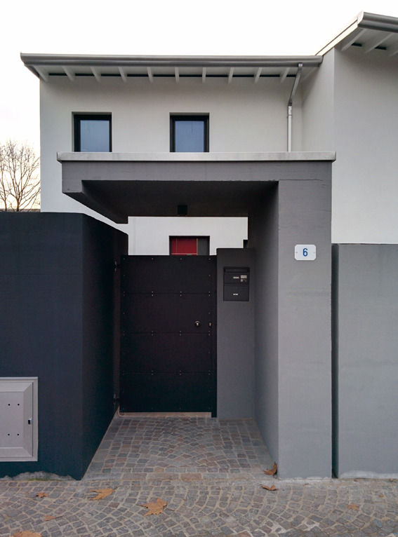 独特三角形地块上的现代别墅设计-5