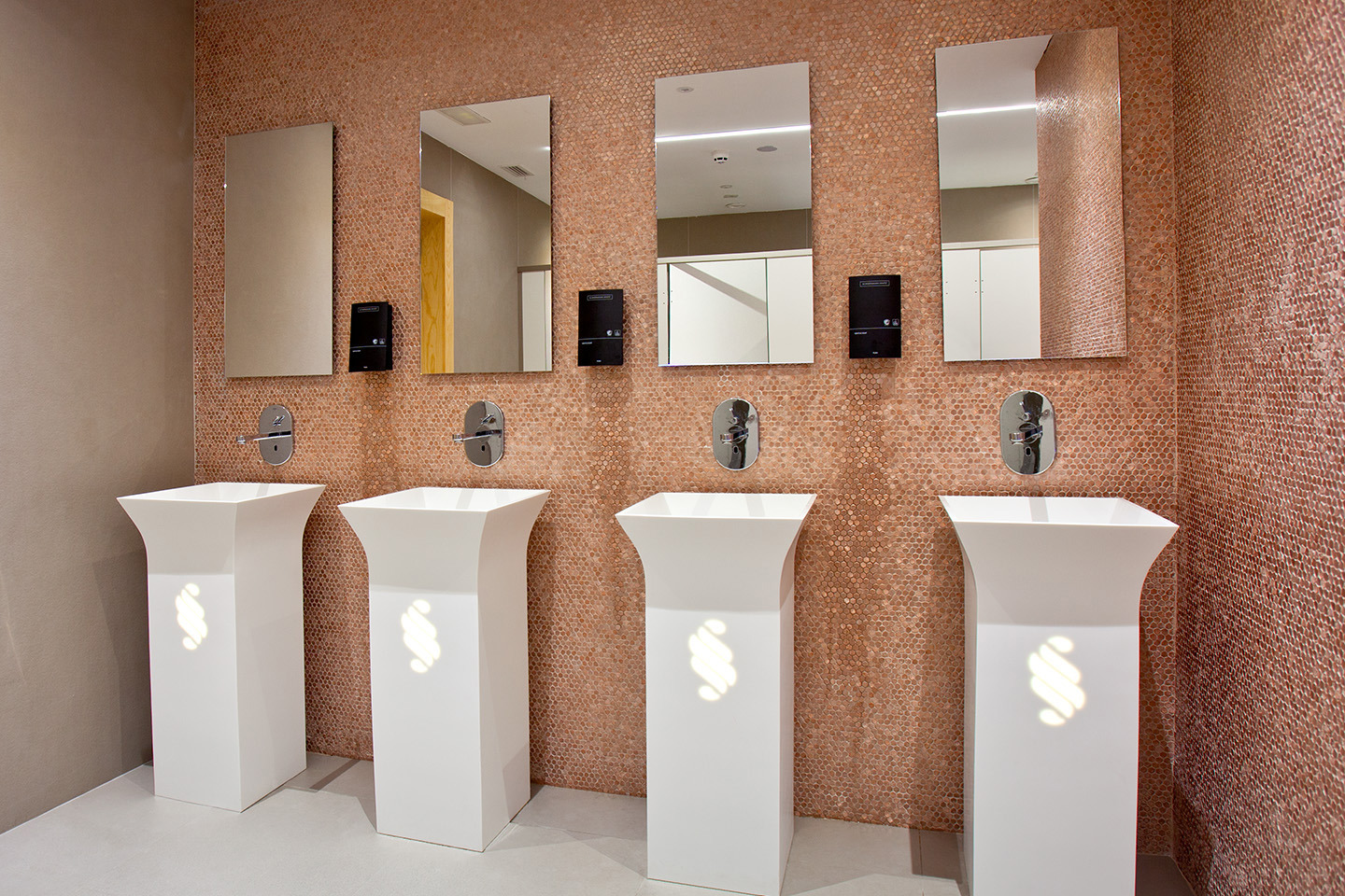 时尚前卫的 Suitopia 酒店，展现独特工业风-15