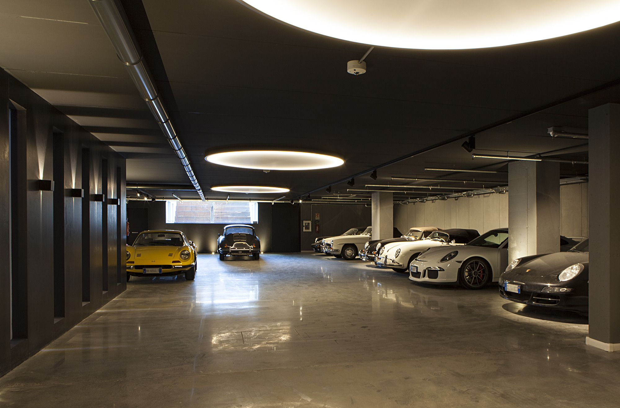 意式奢华的典范之作 | 卡斯特莱拉诺别墅设计-25