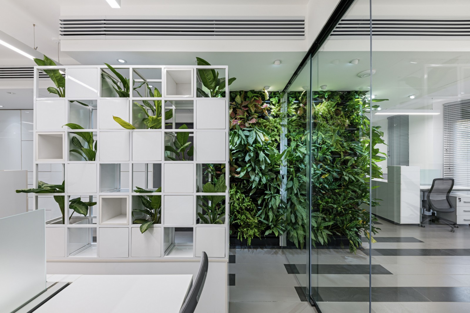 德黑兰 Bazargan Kala 农业公司现代绿植墙办公室-1