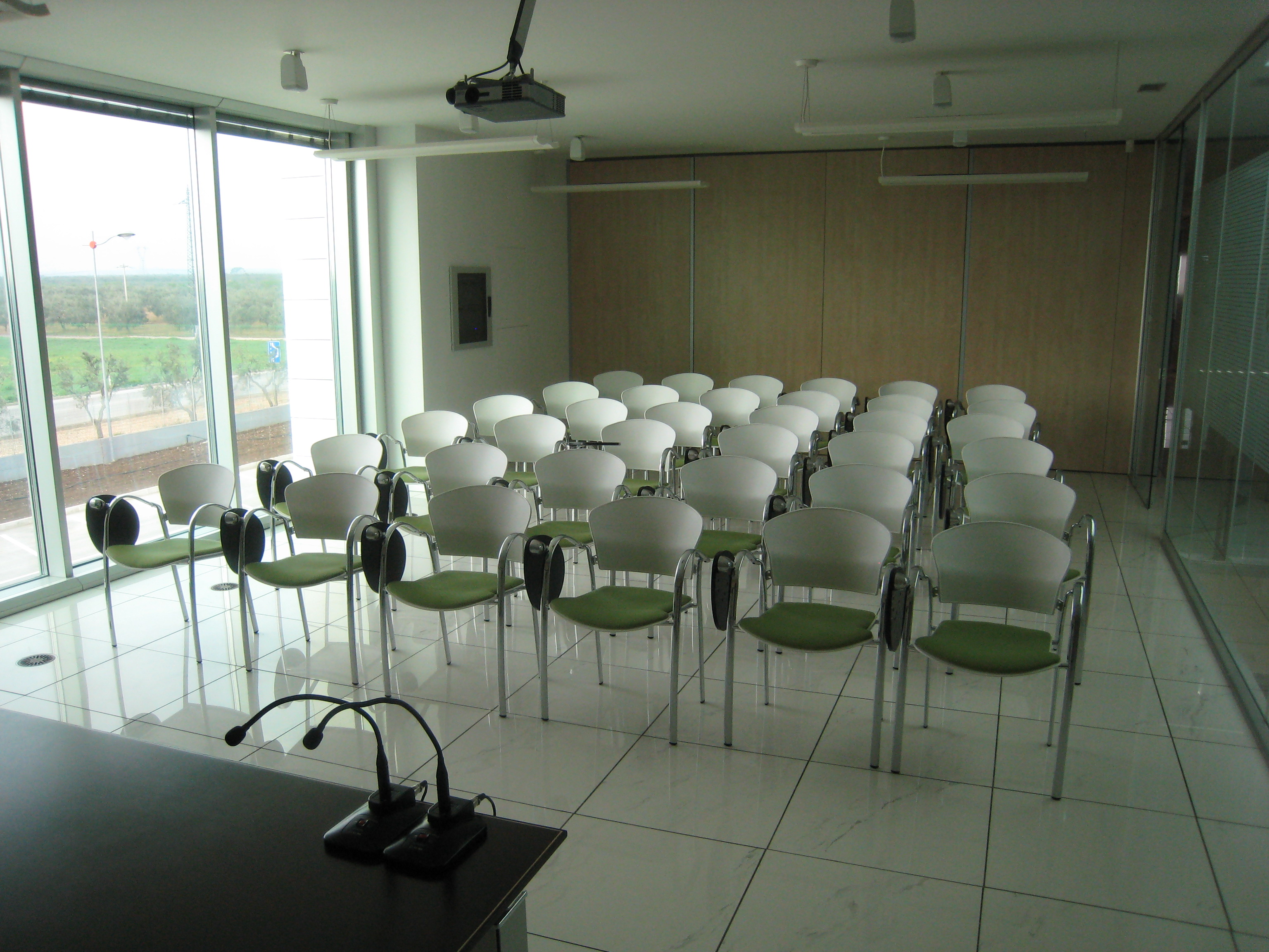 2007 年建成的 Conserva 集团新总部-8