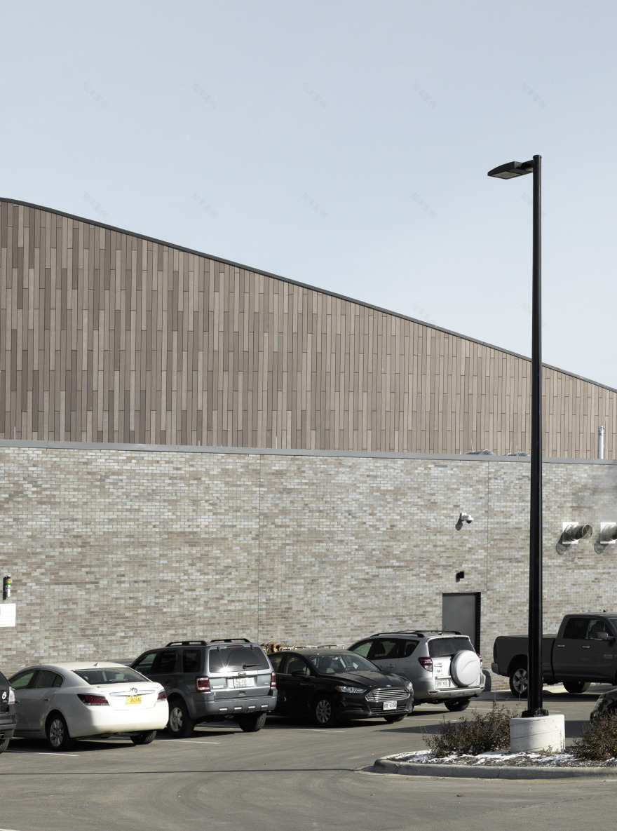 Titletown Sledding Pavilion(四季运动中心)-10