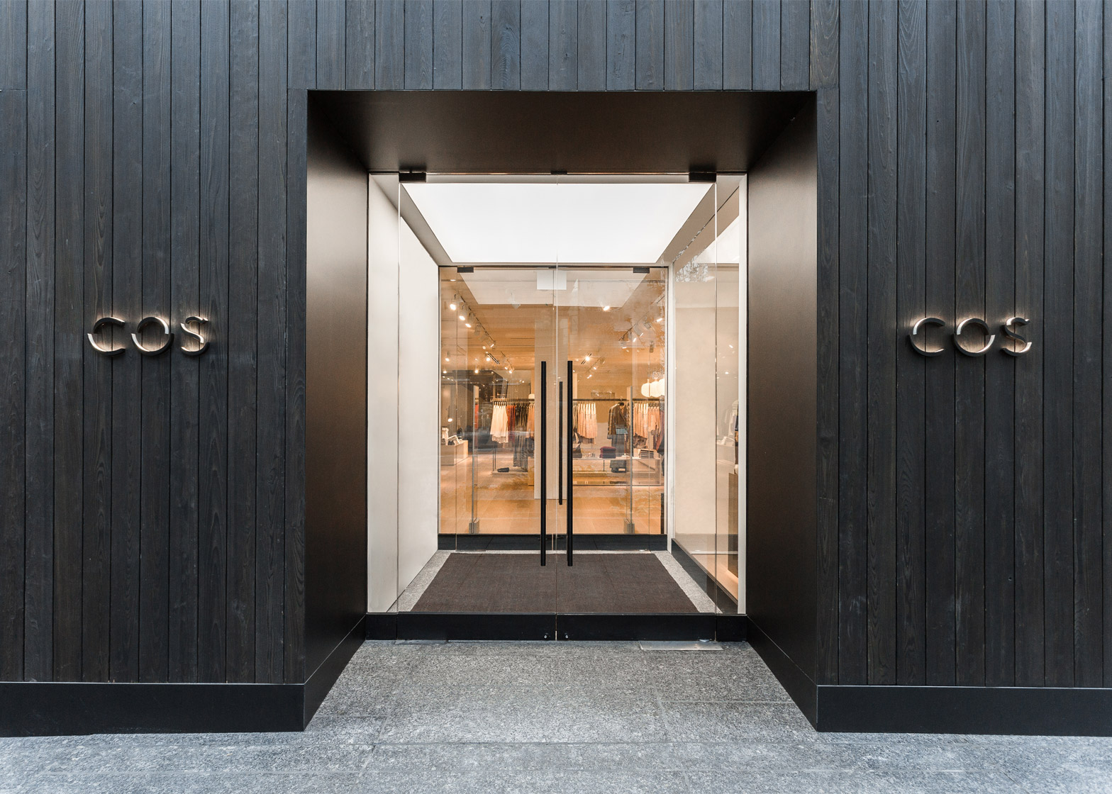 服装 多伦多店-0