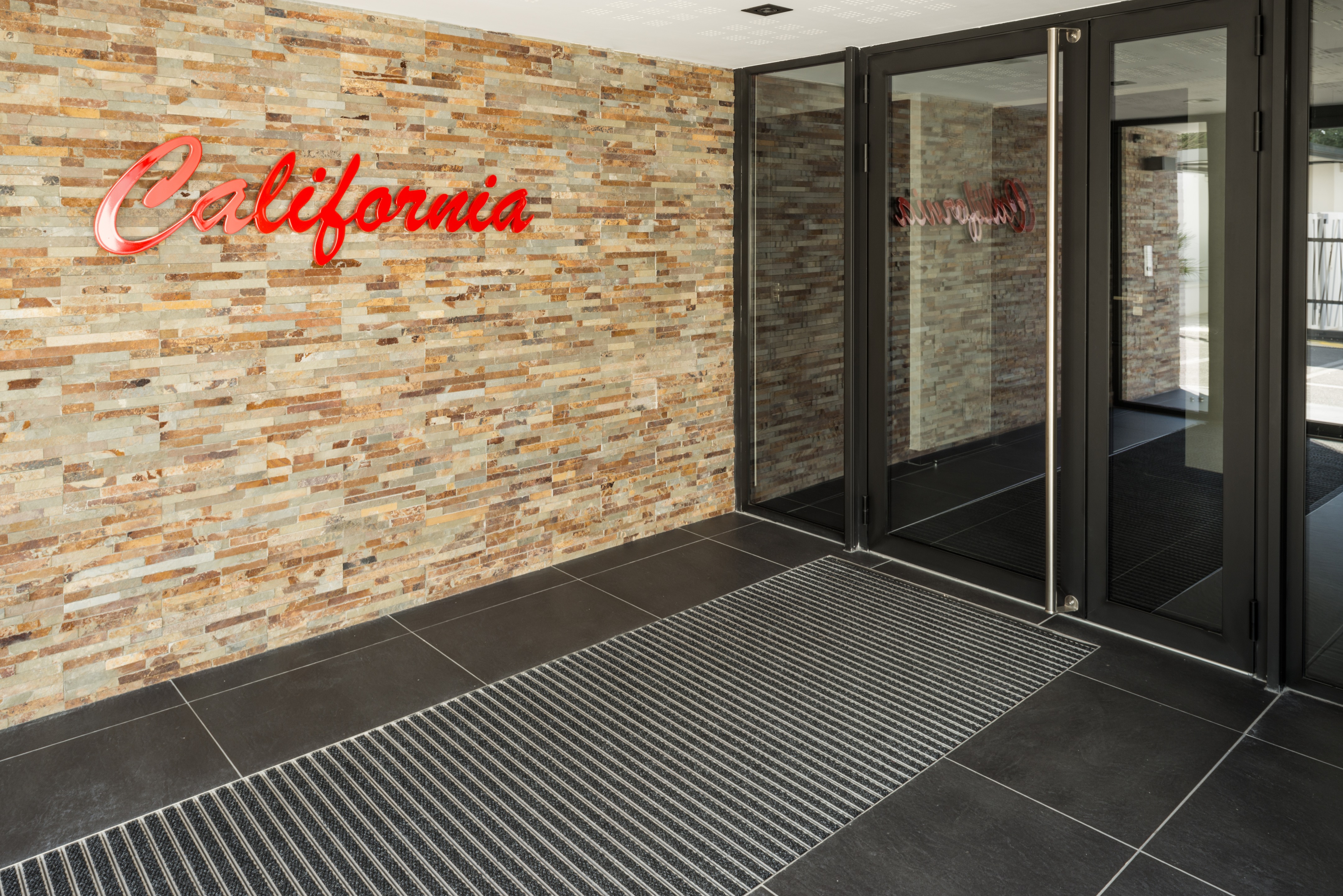 法国安吉特海滨公寓与办公建筑-27