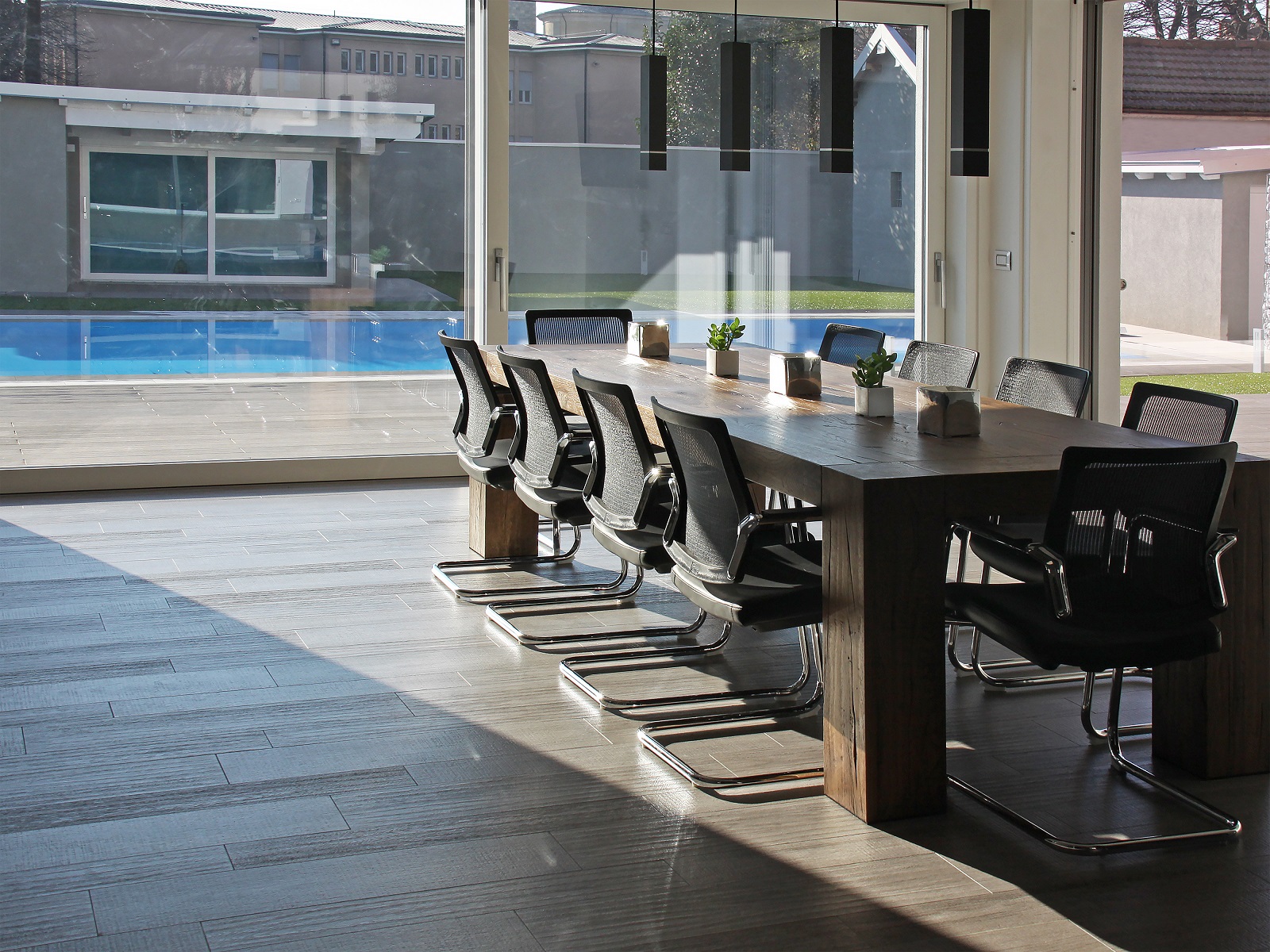 现代风格别墅设计，绿色环保与智能生活完美融合-2