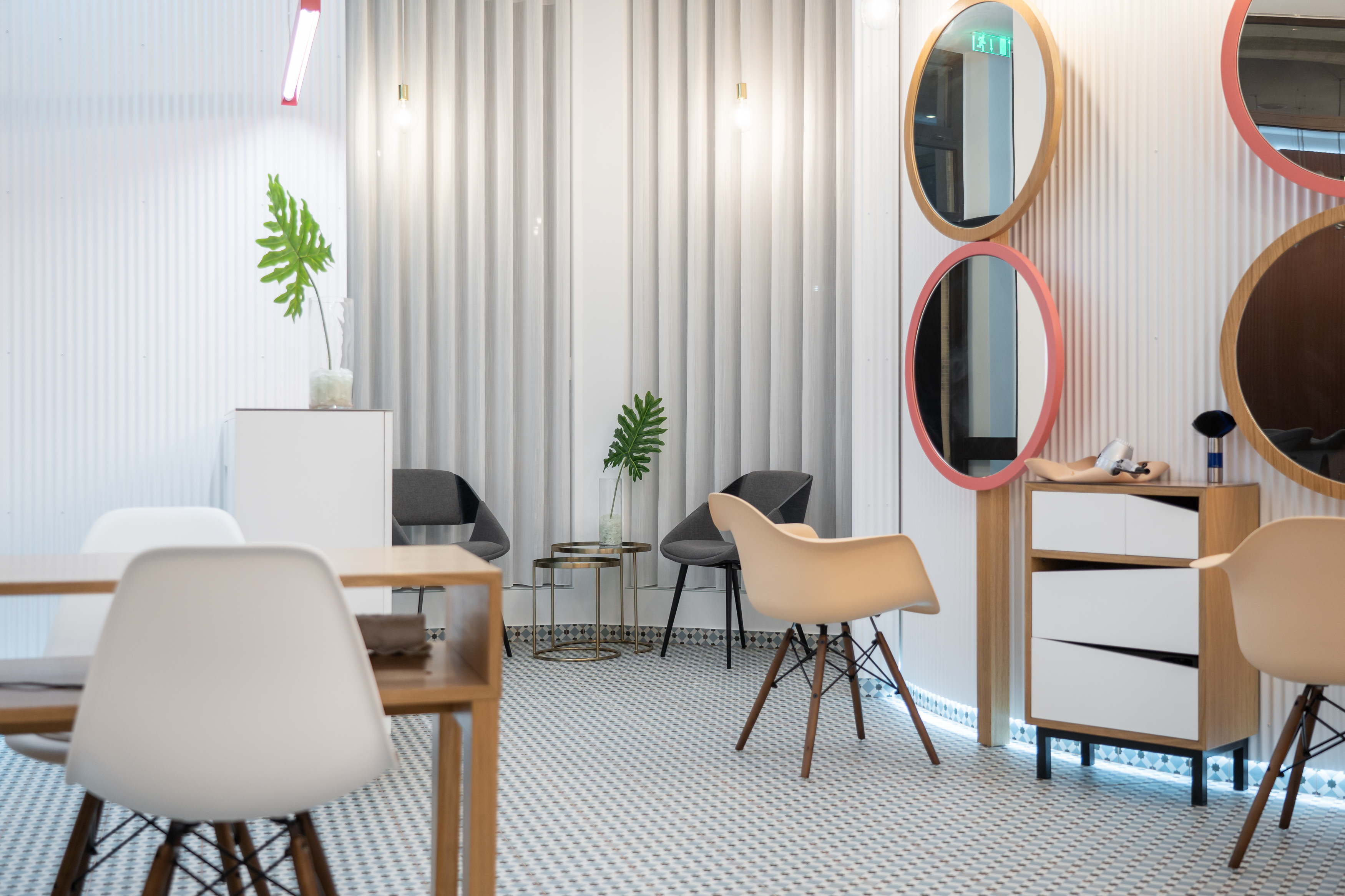 莉莉美发美妆工作室-19