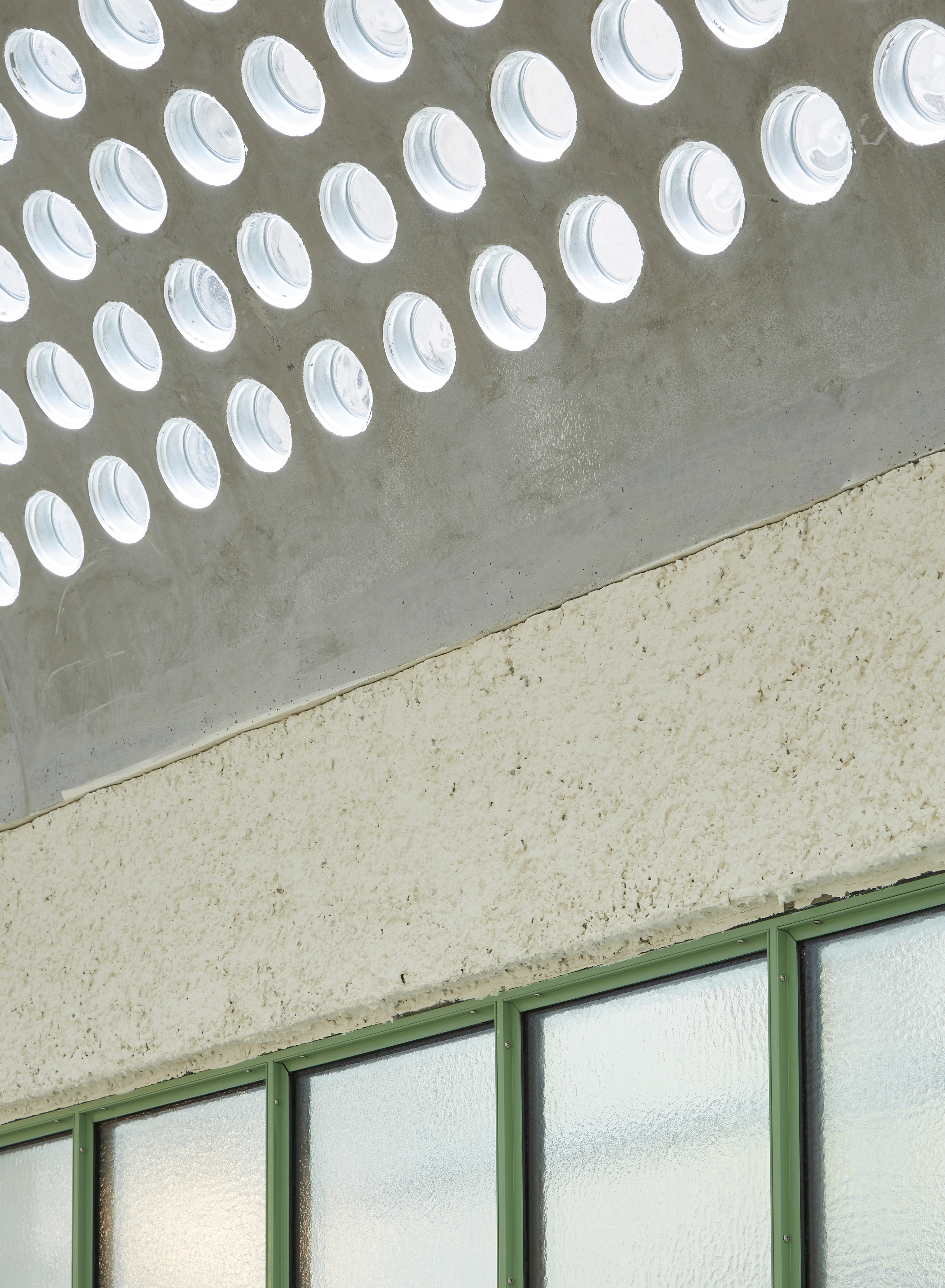 巴黎历史建筑泳池的现代复兴-9