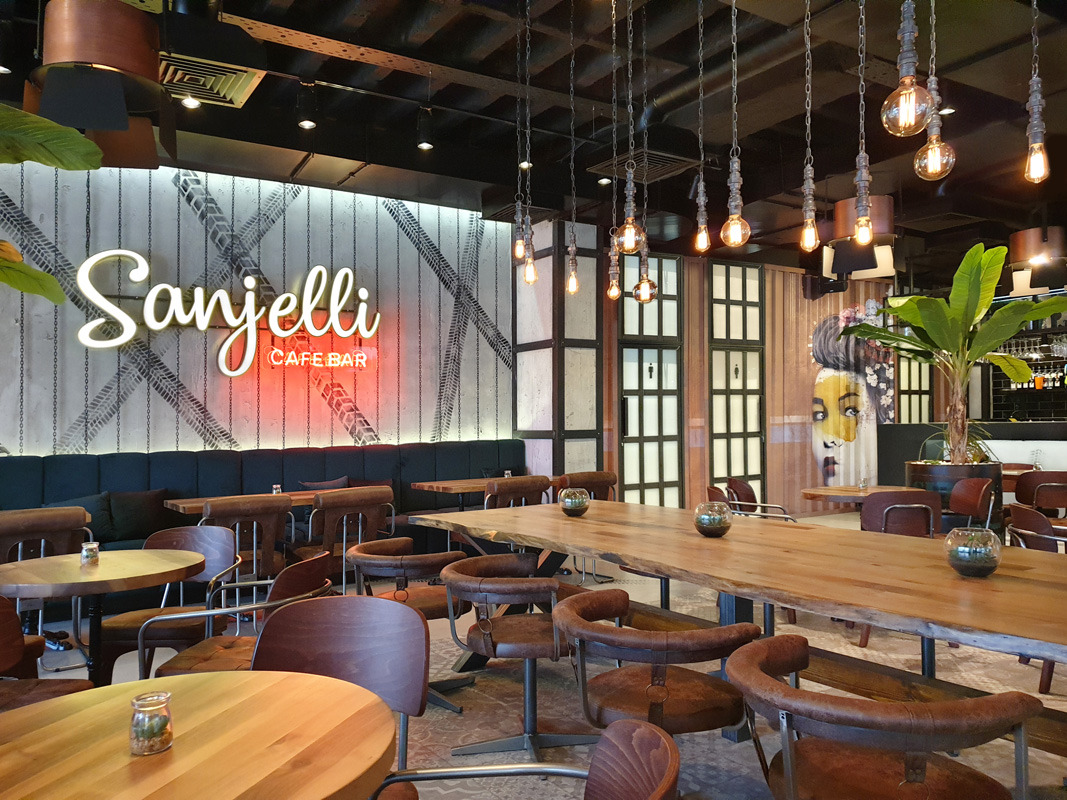 2019 年完成的 Sanjelli Cafe Bar 室内设计案例-4