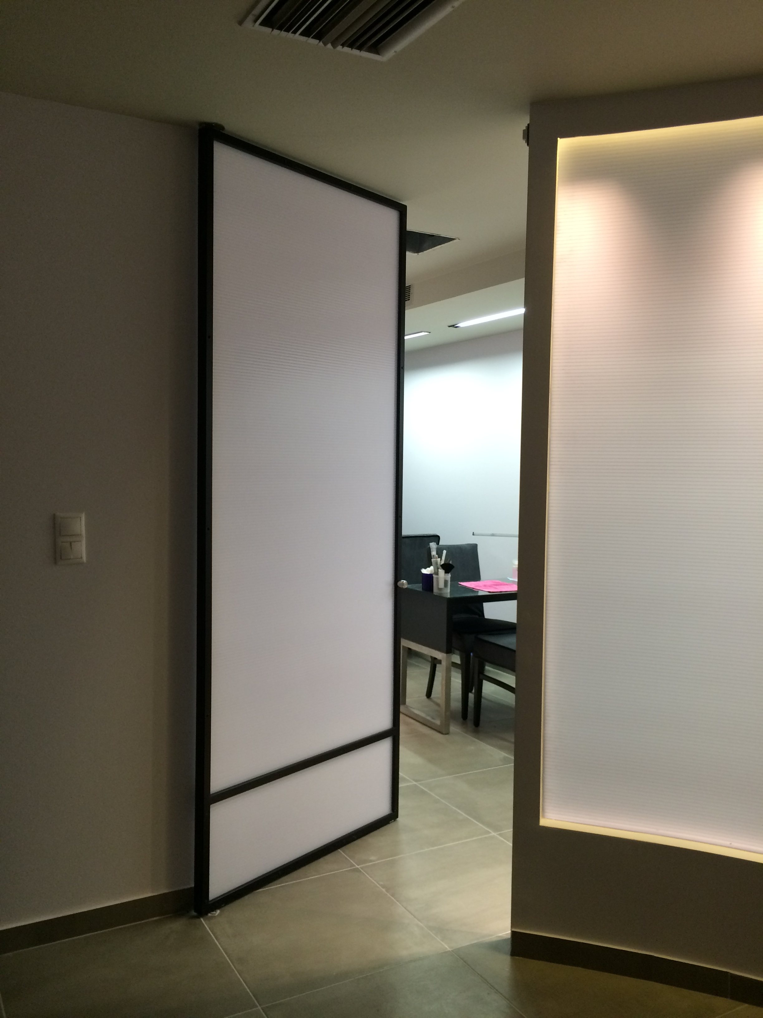 2016 年完成的 Habit 展示厅 | 极简风格的魅力-1