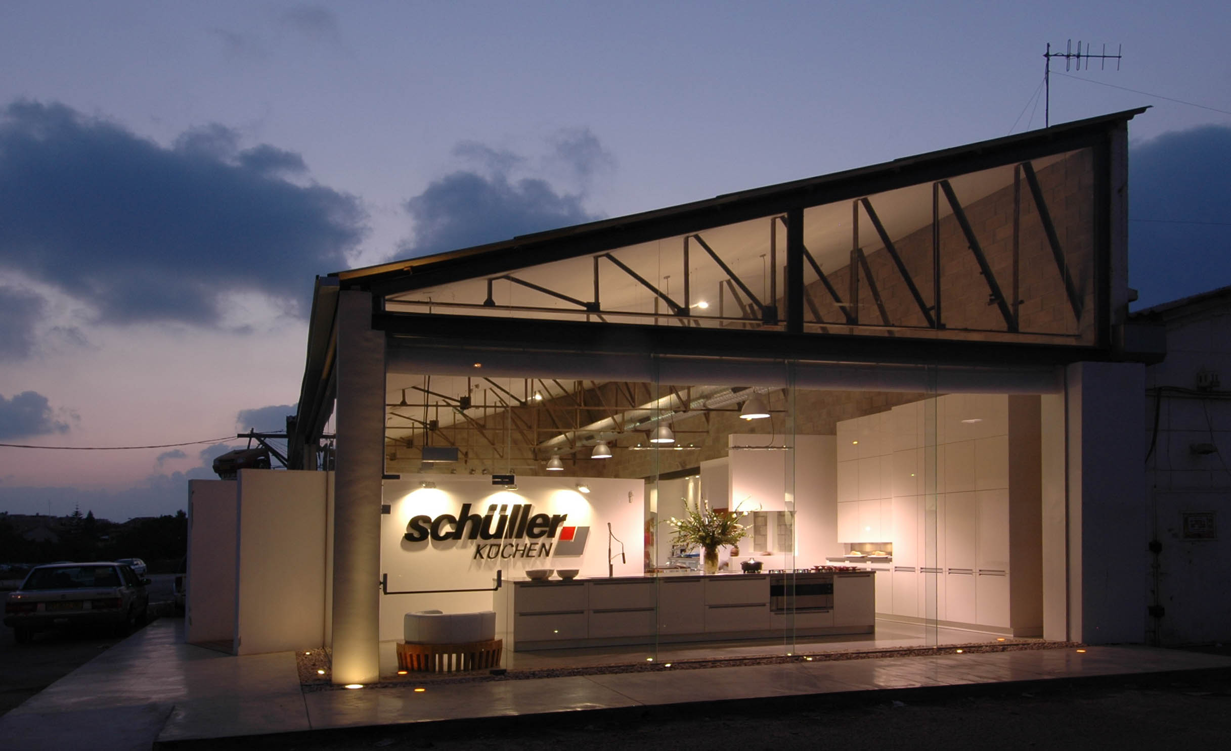 工业风展廳展现现代厨房魅力-1