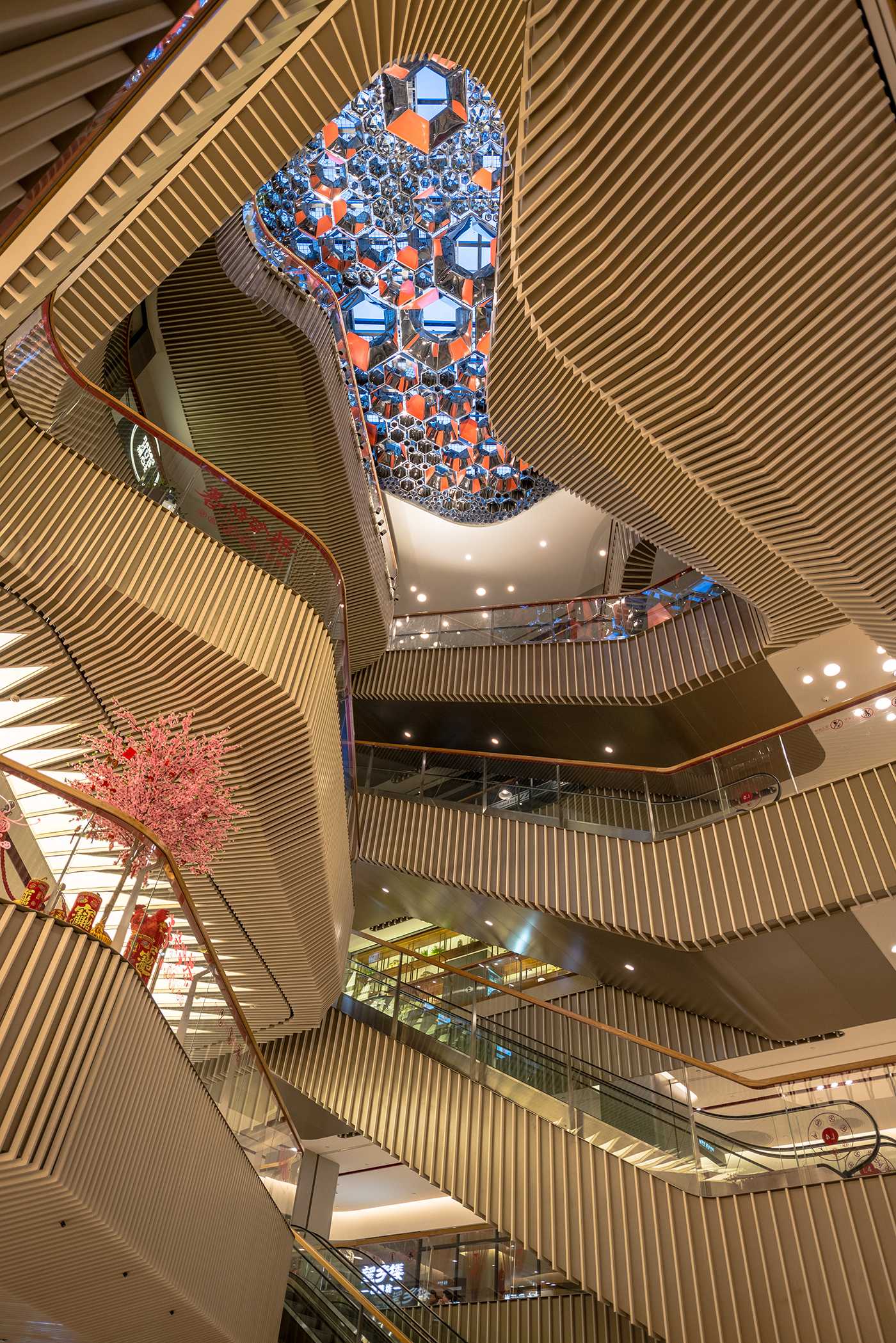 上海 Lane189 购物商场 | 阿格·利希特联手联合国工作室打造光之殿堂-34